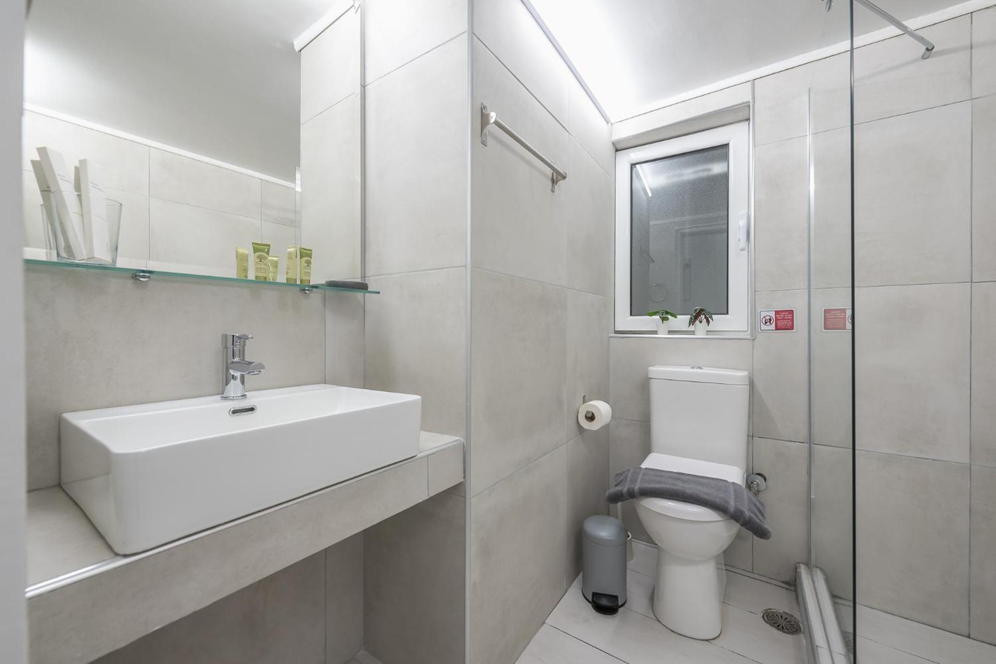 Contemporary Apartment 200M From Acropolis 100Mbps Netflix Athens Exterior photo